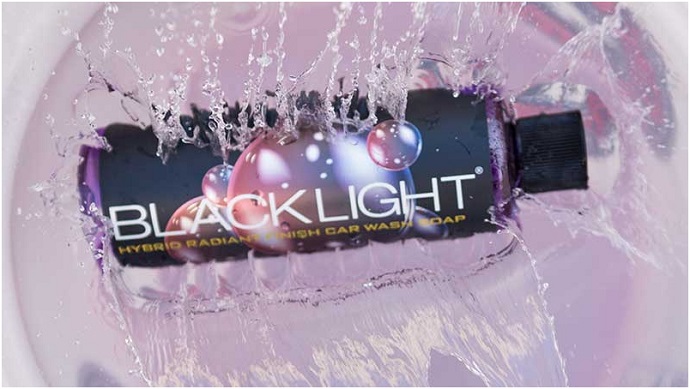 The Blacklight Wash & Glaze Detailing Kit